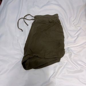Size small, army green, stylish comfy shorts.